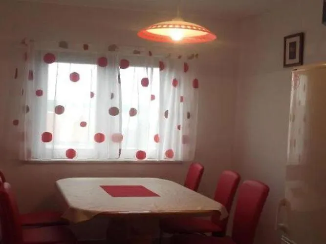 Apartments Smilje I Maslina - One Bedroom Apartment With Terrace 1 Gornji Karin 0*,