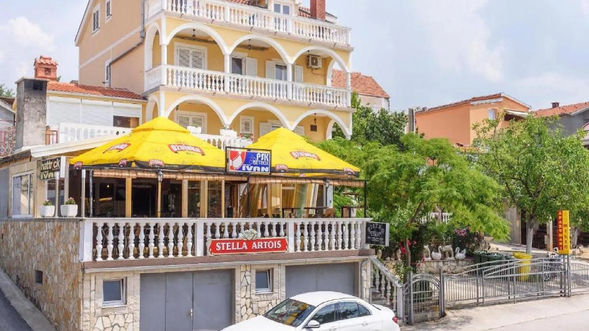 Apartments Smilje I Maslina - One Bedroom Apartment With Terrace 1 Gornji Karin 0*,  Croatia